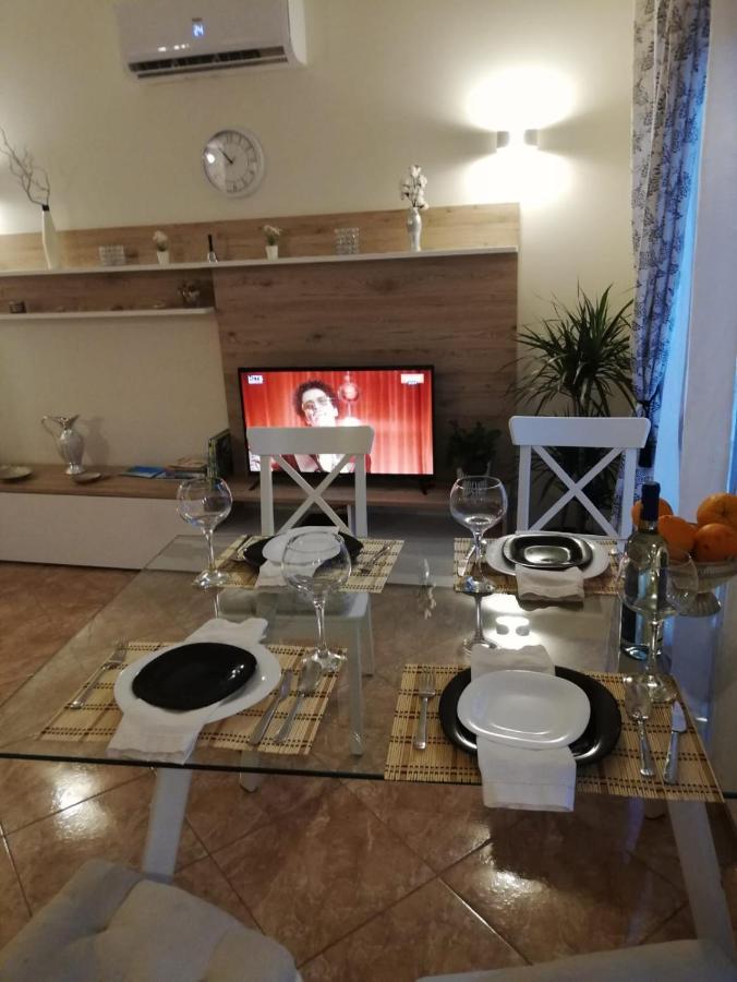 Guesthouse Milagre Centro ファロ エクステリア 写真