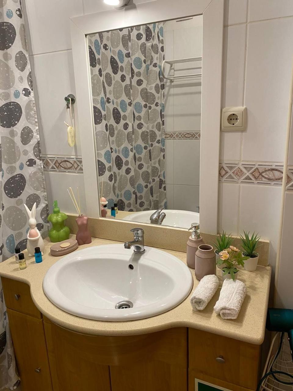 Guesthouse Milagre Centro ファロ エクステリア 写真