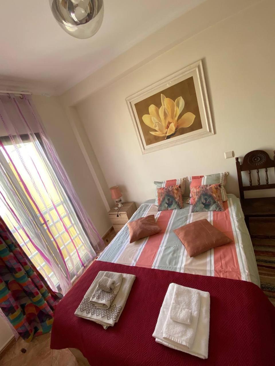 Guesthouse Milagre Centro ファロ エクステリア 写真