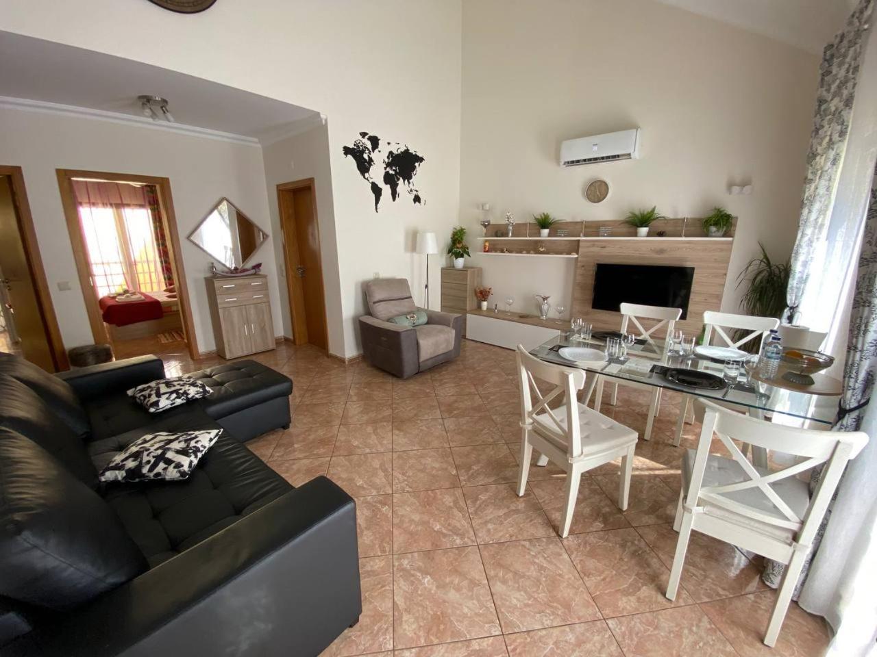 Guesthouse Milagre Centro ファロ エクステリア 写真