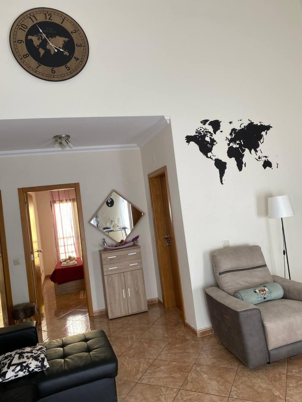Guesthouse Milagre Centro ファロ エクステリア 写真